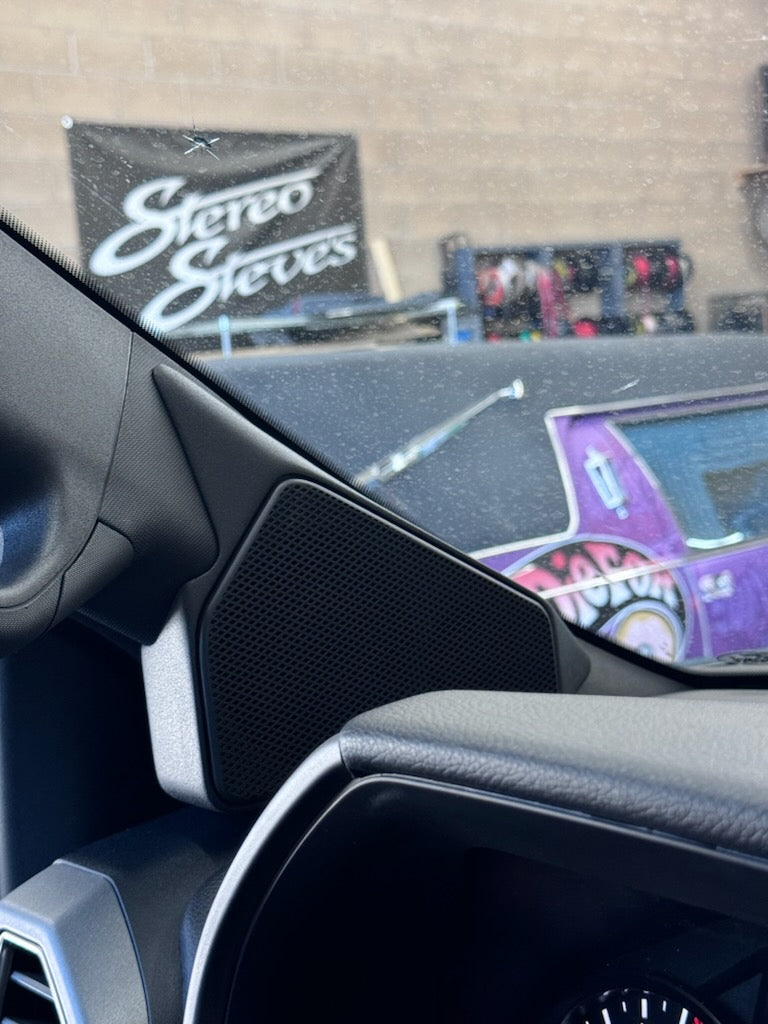 F150 dash pods showing with grill